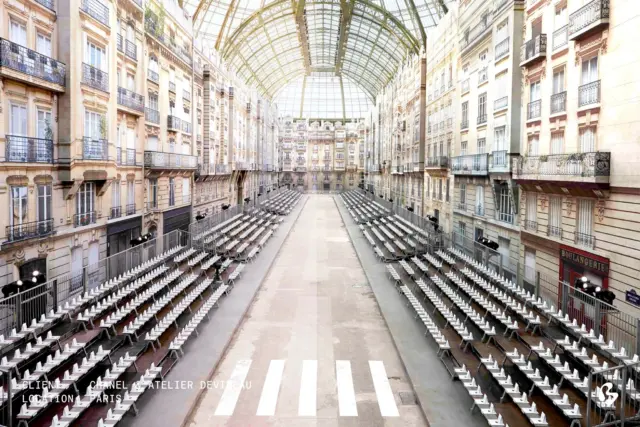 Imagine a boulevard that exists only for a moment.

For Chanel’s Spring/Summer 2015 runway at Grand Palais, a Parisian boulevard took shape beneath the iconic glass dome – where façades stretch across the space in perfect rhythm.

Marking the first collaboration between Chanel and Big Image, through Atelier Devineau, we premium printed the seamless visuals, transforming architecture into scenography.

Design: Atelier Devineau
Photo Credit: Olivier Saillant
.
.
.
.
.
.
set design, fashion show, fashion runway, chanel, stage, scenic design, scenography, haute couture, runway, event design, printed fabric, big image